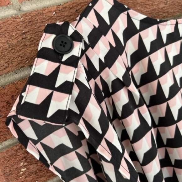 Who What Wear Black and Pink Geometric Blouse - Picture 2 of 8